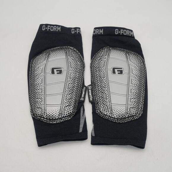 NEW G-Form Pro-S Elite 2 Shin Guards Adult Size Small Silver - Picture 3 of 5